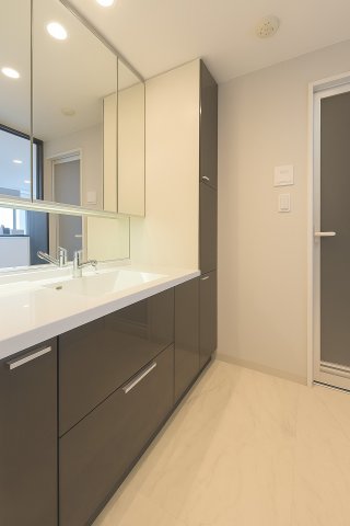 エヌヴィ神戸上筒井通